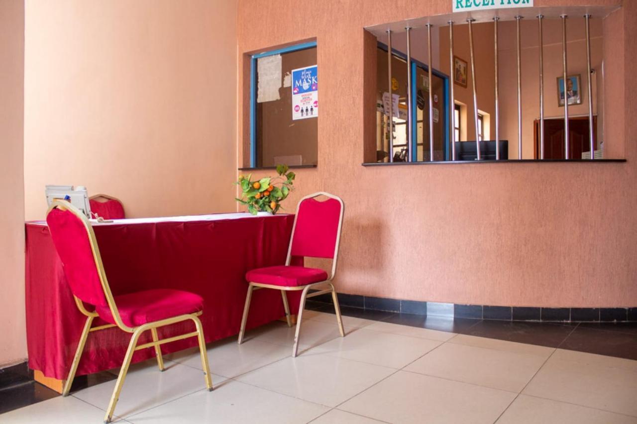 Deka B&B Nairobi Bagian luar foto